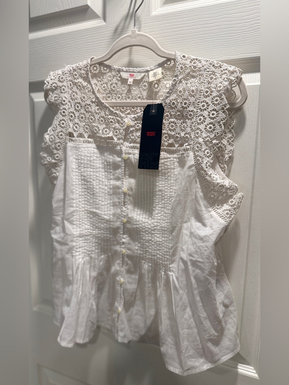 NWT Levi’s White Lace Crochet Blouse Medium Boho Cottagecore Eyelet Cotton Top - Picture 7 of 11